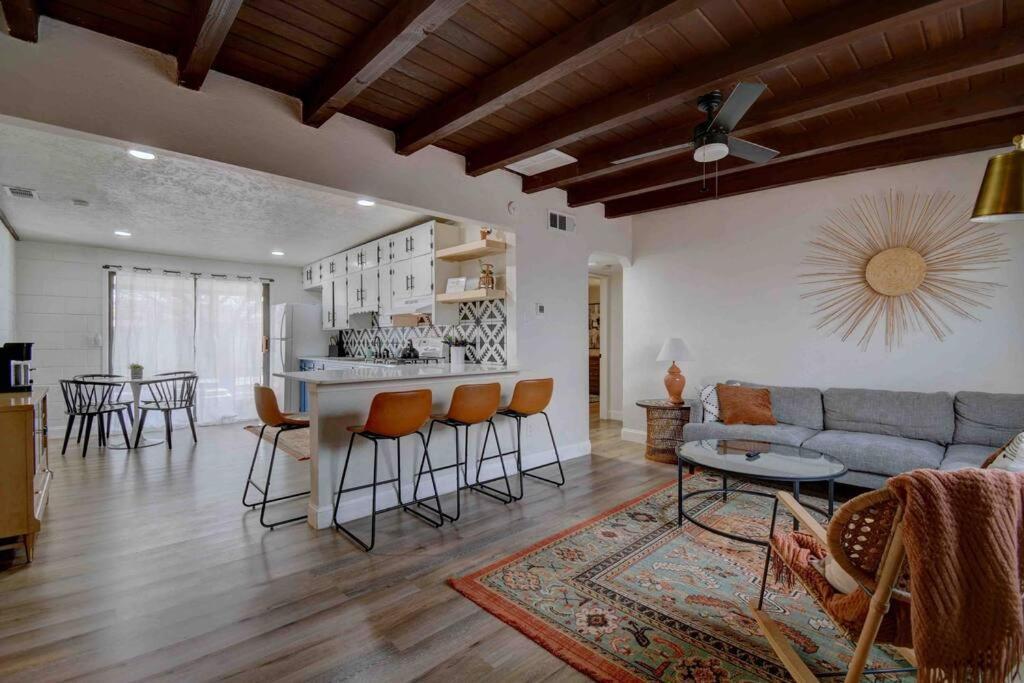 Casa Charleston-3Br-2Bath-Hot Tub-Pet Friendly-No Pet Fees! Villa Albuquerque Eksteriør billede