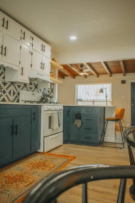 Casa Charleston-3Br-2Bath-Hot Tub-Pet Friendly-No Pet Fees! Villa Albuquerque Eksteriør billede