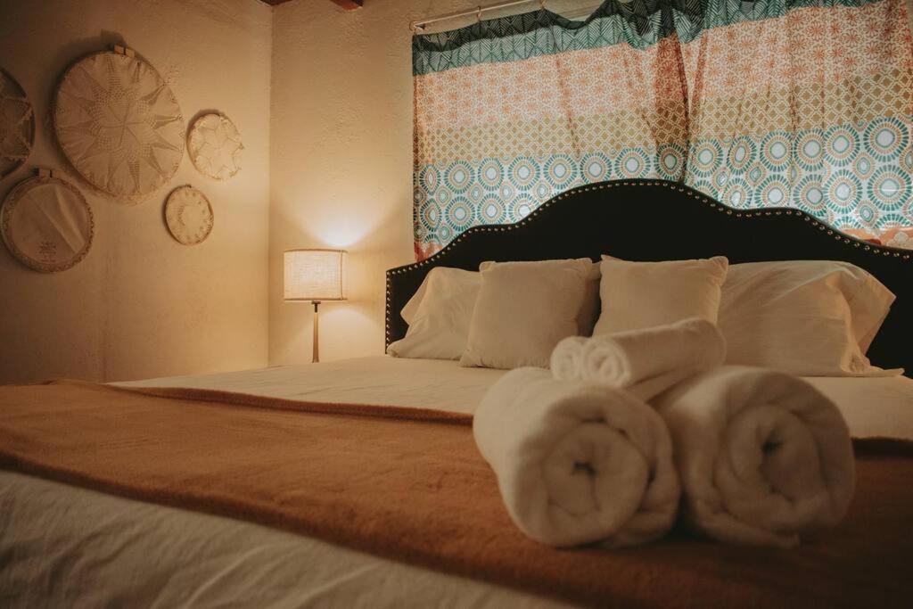 Casa Charleston-3Br-2Bath-Hot Tub-Pet Friendly-No Pet Fees! Villa Albuquerque Eksteriør billede