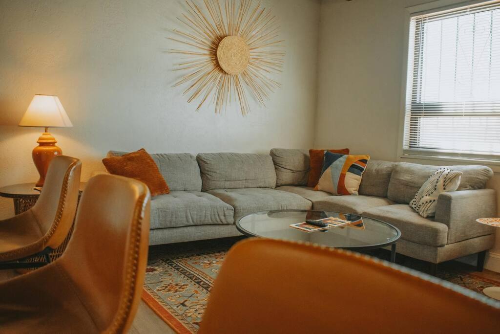 Casa Charleston-3Br-2Bath-Hot Tub-Pet Friendly-No Pet Fees! Villa Albuquerque Eksteriør billede