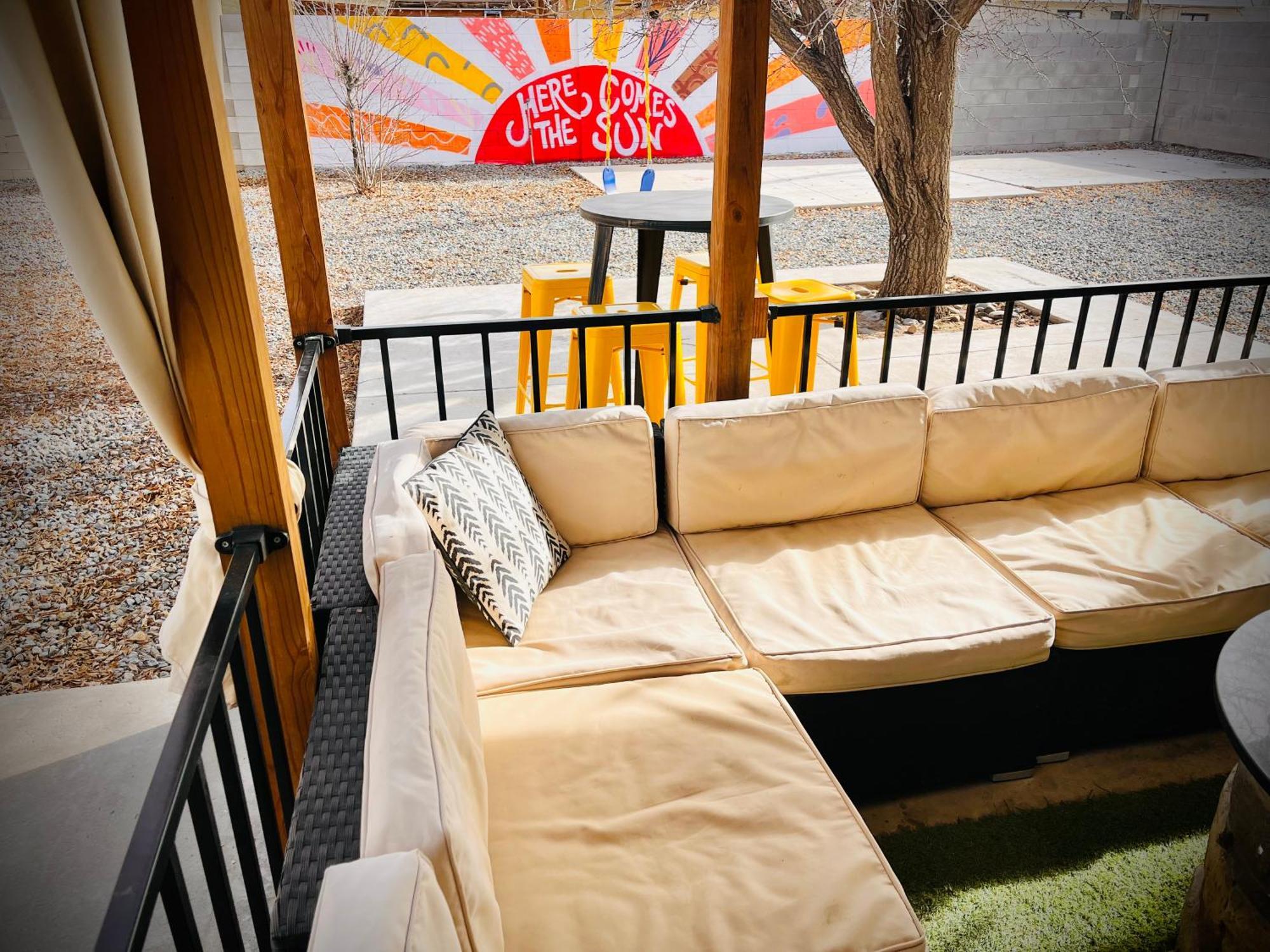 Casa Charleston-3Br-2Bath-Hot Tub-Pet Friendly-No Pet Fees! Villa Albuquerque Eksteriør billede